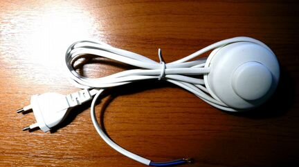 Шнур эл.тех.для настенных светильников с выкл