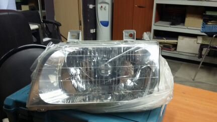 Фара Kia Sportage