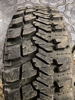 Goodyear wrangler MT/r 275/70 r17
