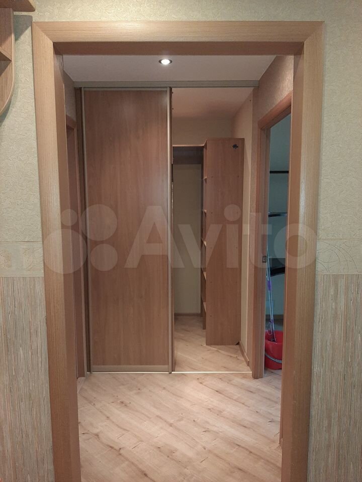 2-room apartment, 43 m2, 4/5 floor.