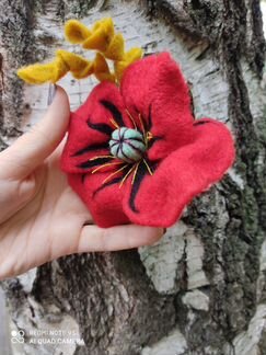 Брошь тонкая на каркасе яркий Мак с колосьями