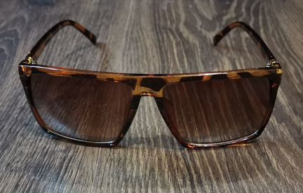 Мужские солнцезащитные очки