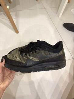 Кроссовки Nike