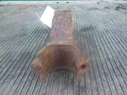 Кронштейн стабилизатора Мерседес 6733260063