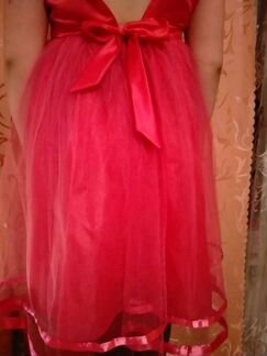 Продаю нарядное новое платье к Новому Году