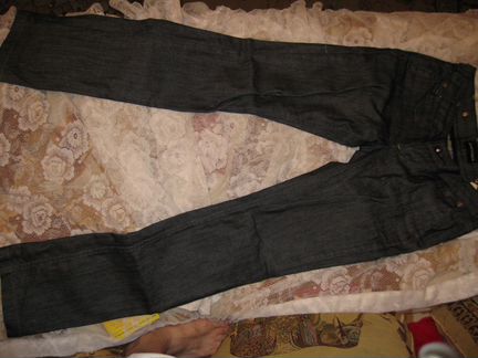 Джинсы Армани новые