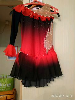 Костюм для фигурного катания