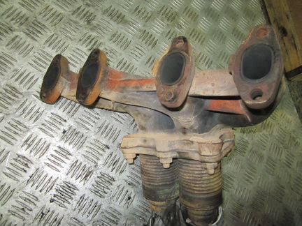 Выпускной коллектор Фольксваген Гольф 4 1.6 AKL