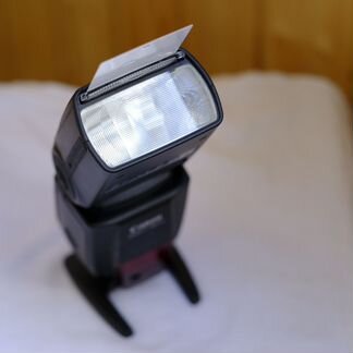 Вспышка Canon Speedlite 580EX II- 10 000