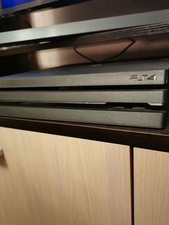 PlayStatiin 4 Pro PS4pro 1TB