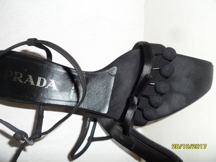 Босоножки prada