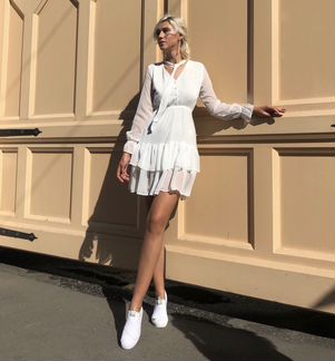 Платье. Белое. Шифон. Новое