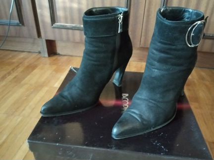 Ботинки замшевые