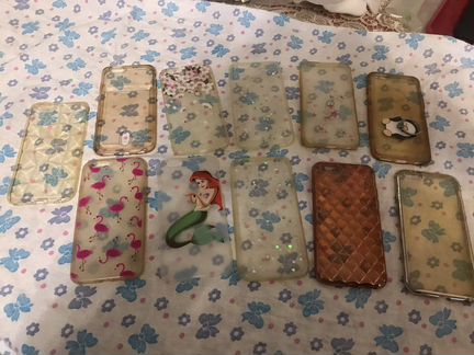 Чехлы на телефон