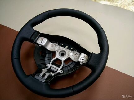 Кожаный руль Nissan Juke / Ниссан Жук