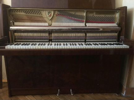 Пианино Petrof