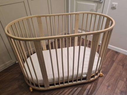 Детская кроватка Бетти фабрика Гандылян