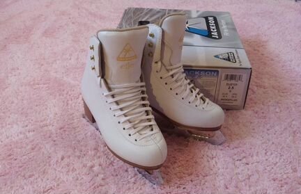 Фигурные коньки Jackson Elle 2,5 С (р. 32,5)