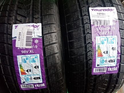 275/35 R19 зимние нешипованные Tourador tyres
