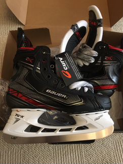 Коньки хоккейные новые Bauer 2x 19 размер 5D
