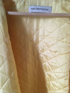 Куртка жёлтая от Tako Meqvabidze