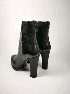 Ботильоны Nursace новые